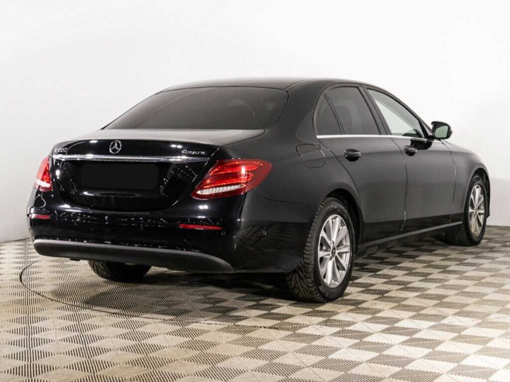 Mercedes-Benz E-Класс с пробегом — 2018 год. Фото: #4