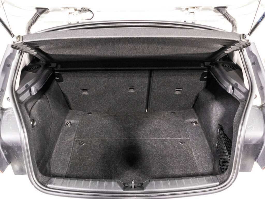 BMW 1 серии с пробегом — 2016 год. Фото: #13