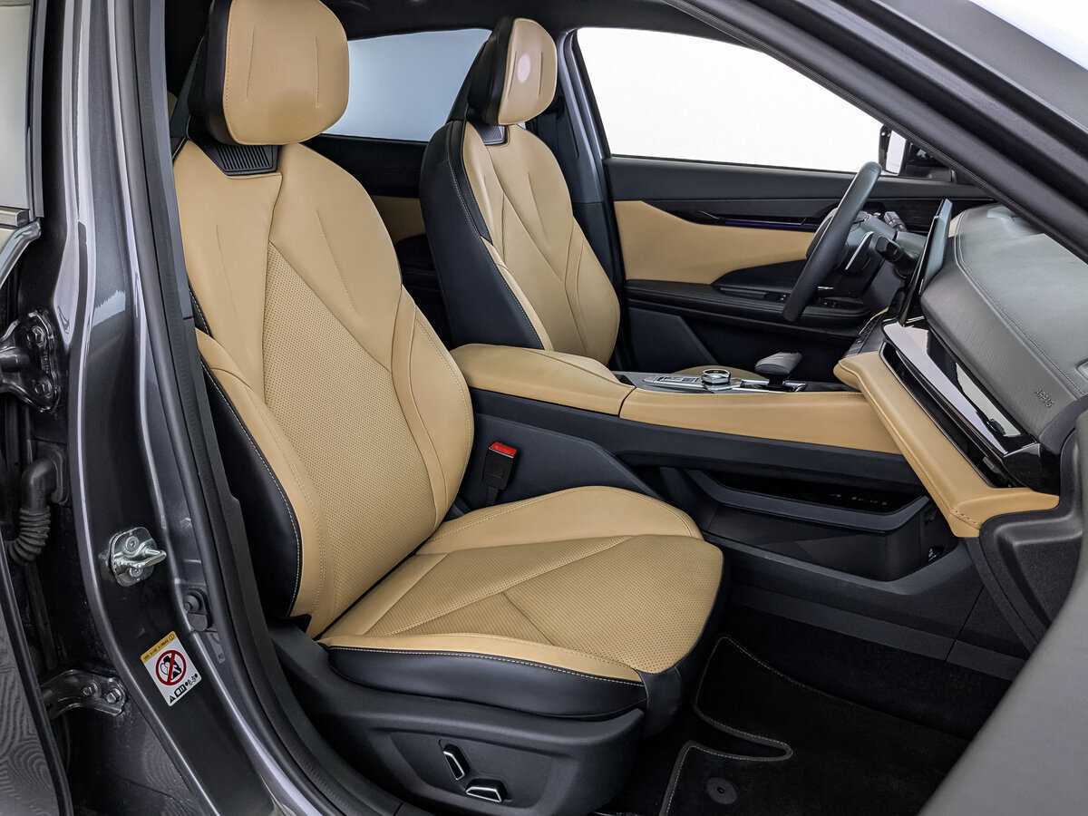 Changan UNI-V с пробегом — 2022 год. Фото: #22