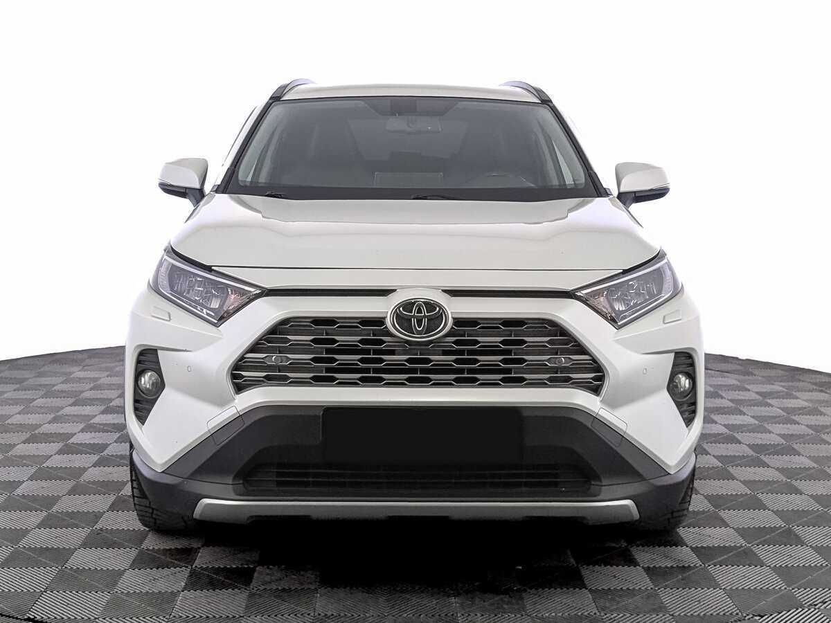 Toyota RAV4 с пробегом — 2019 год. Фото: #1