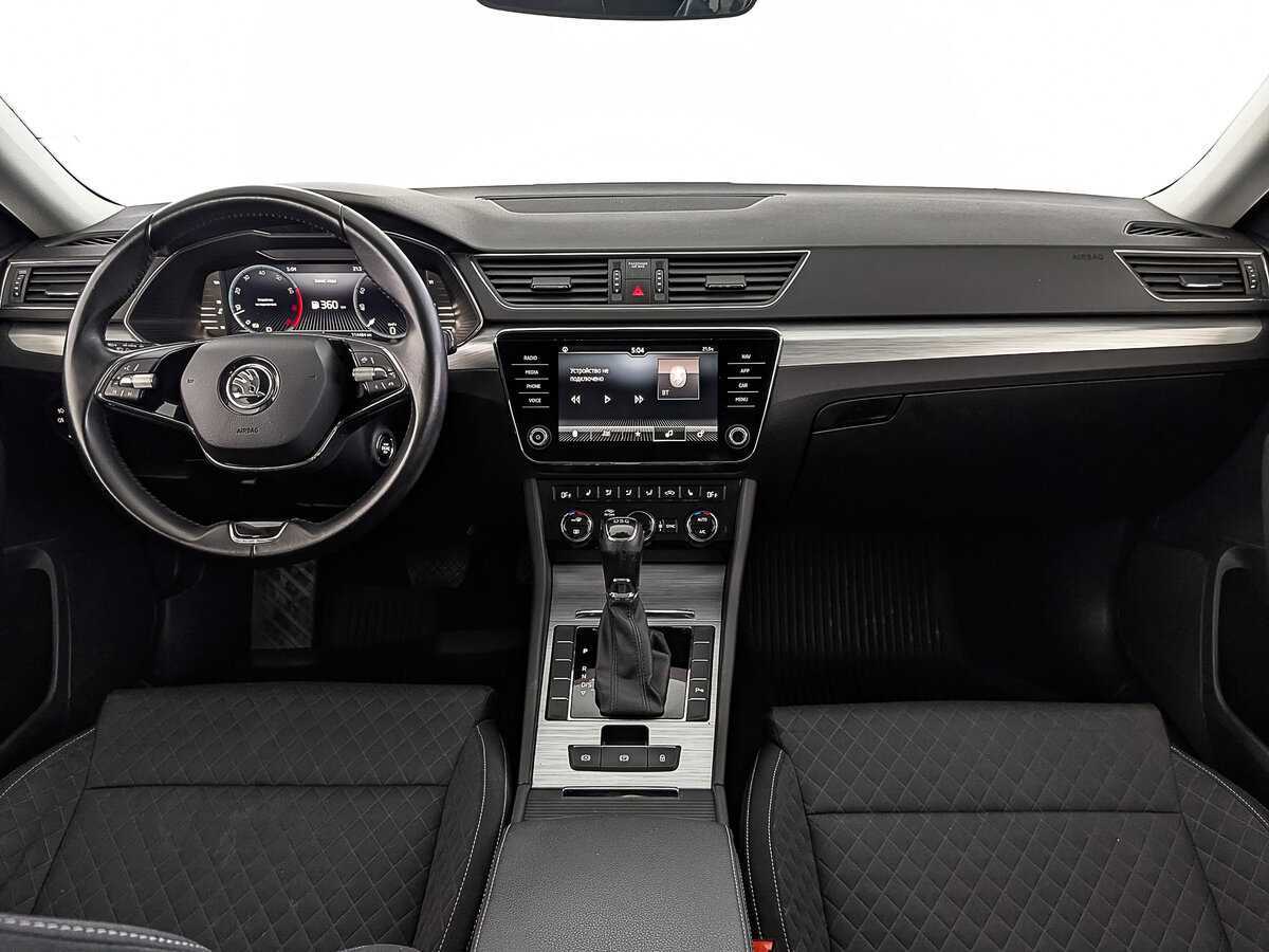 Skoda Superb с пробегом — 2021 год. Фото: #12