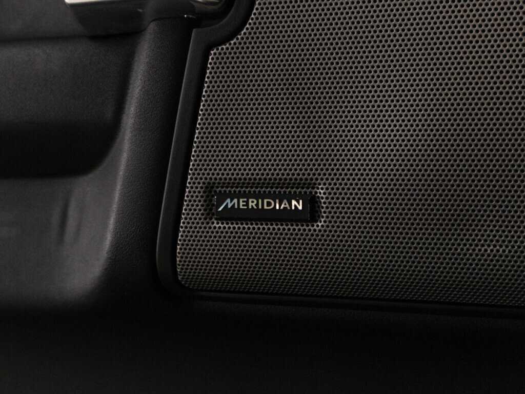 Land Rover Discovery с пробегом — 2016 год. Фото: #20