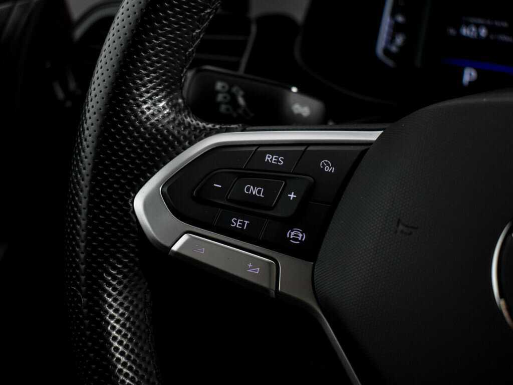 Volkswagen Polo с пробегом — 2021 год. Фото: #15