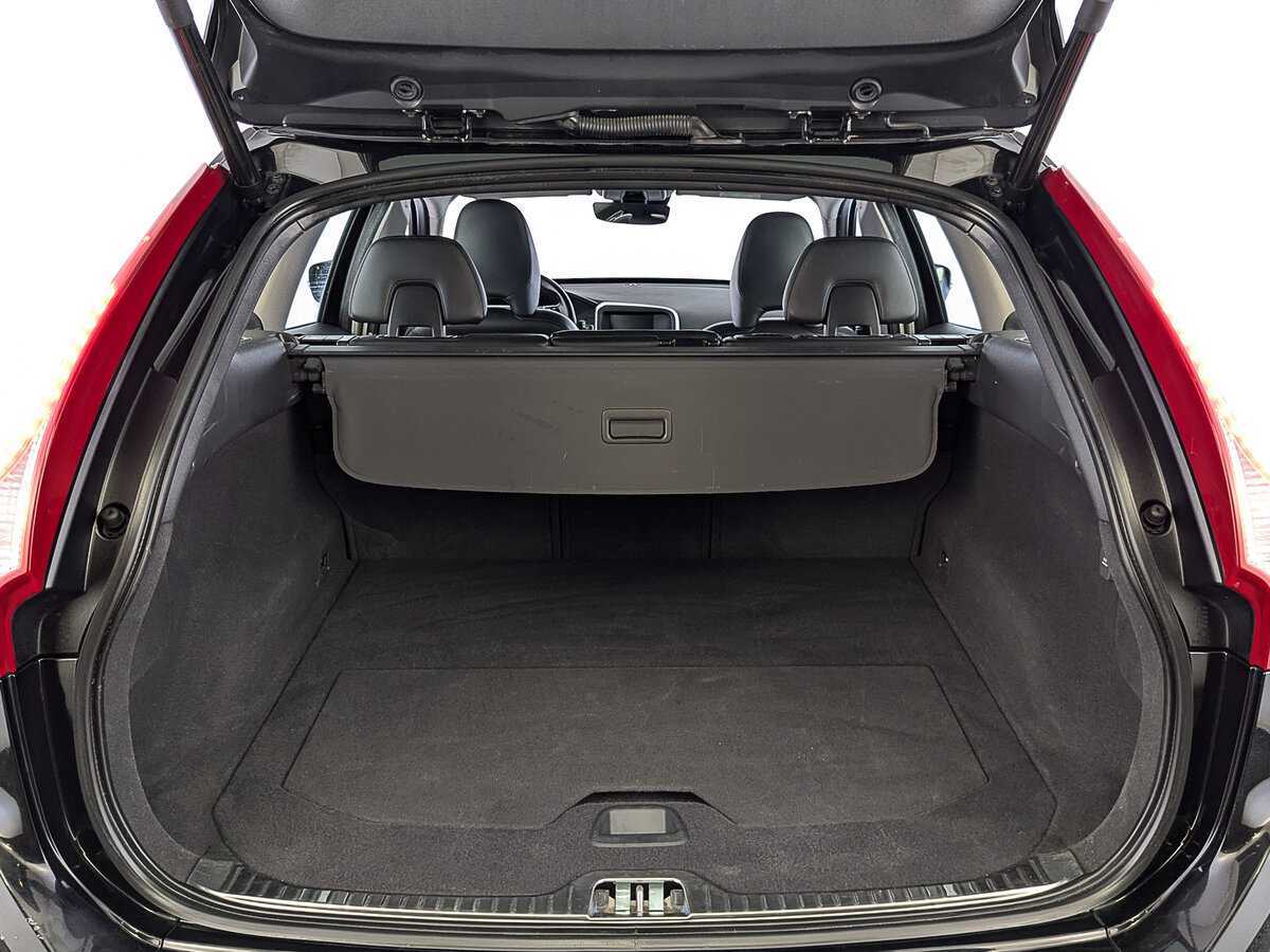 Volvo XC60 с пробегом — 2017 год. Фото: #9