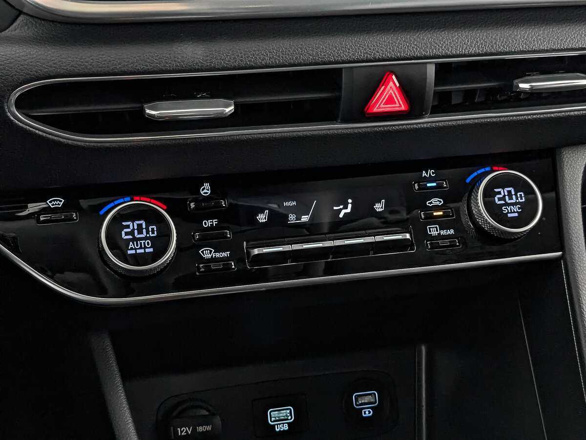 Hyundai Sonata с пробегом — 2022 год. Фото: #18