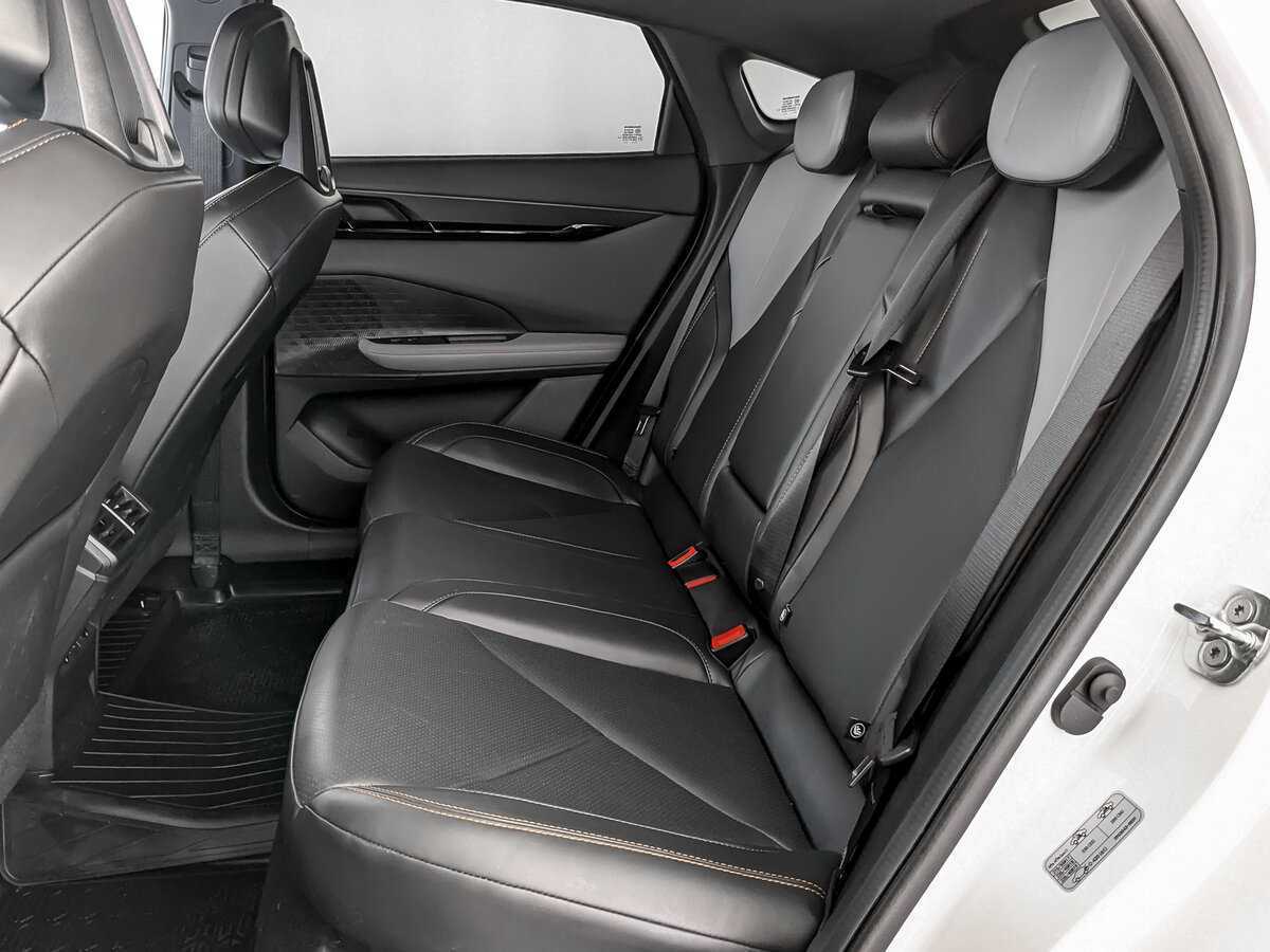 Changan UNI-V с пробегом — 2023 год. Фото: #11