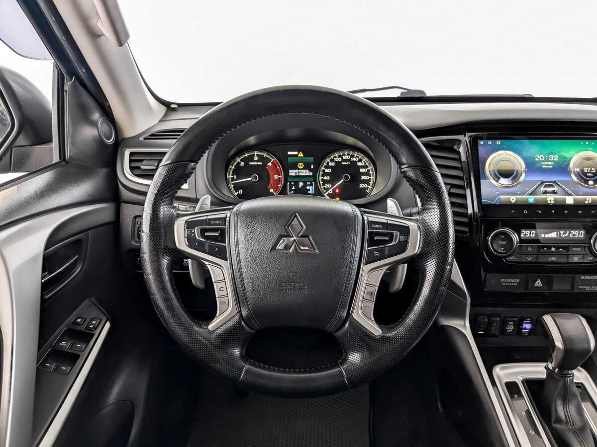 Mitsubishi Pajero Sport с пробегом — 2019 год. Фото: #18