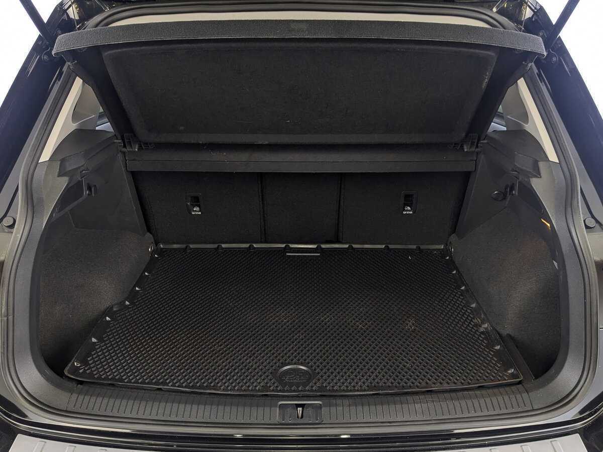 Volkswagen Tiguan с пробегом — 2021 год. Фото: #9