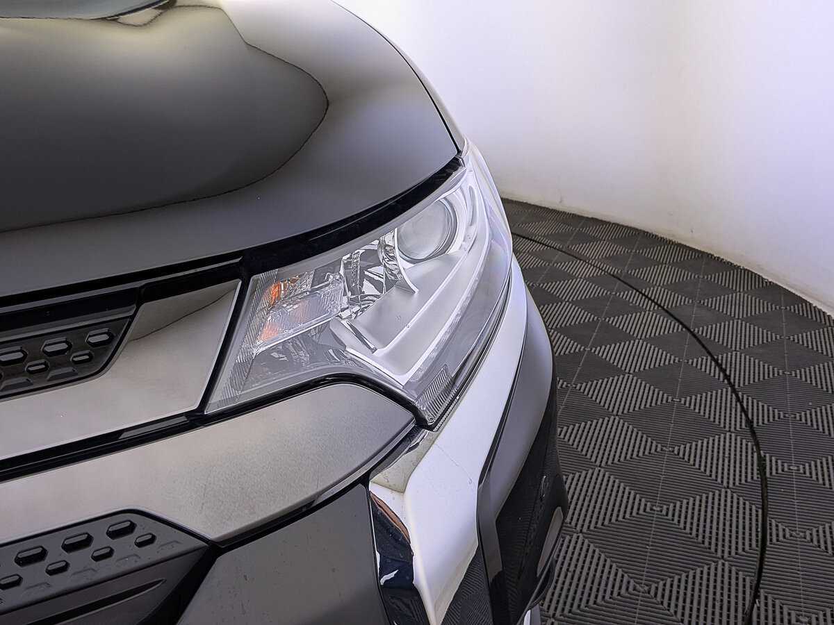 Mitsubishi Outlander с пробегом — 2021 год. Фото: #10