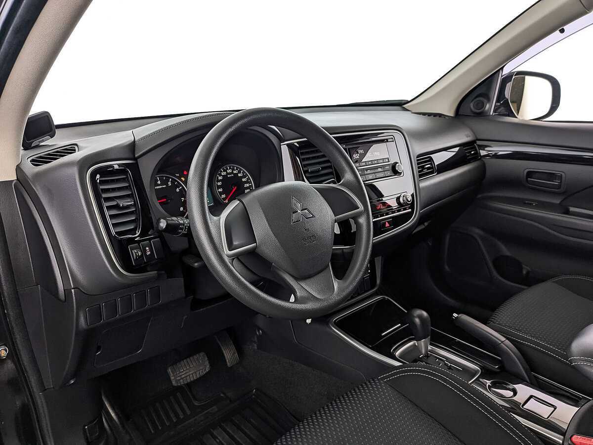 Mitsubishi Outlander с пробегом — 2021 год. Фото: #14