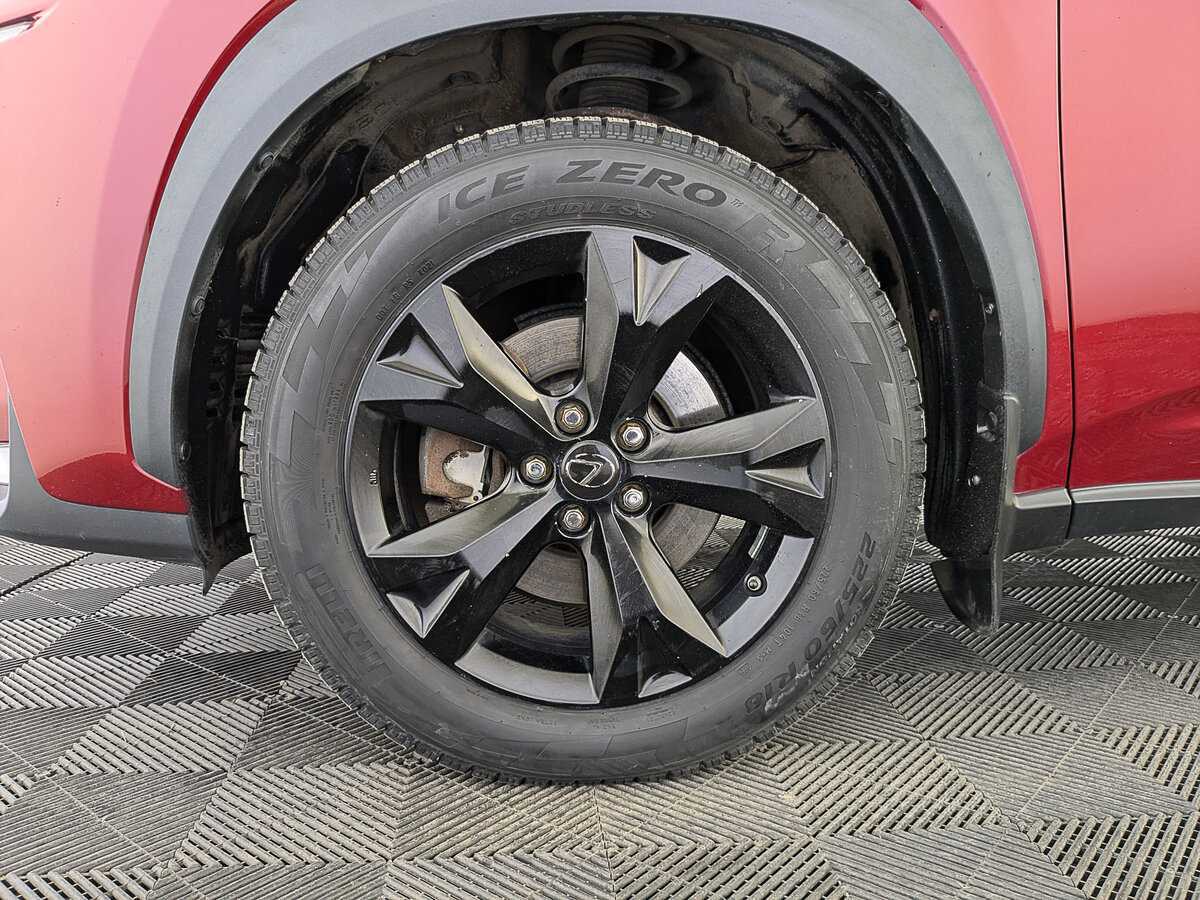 Lexus NX с пробегом — 2017 год. Фото: #11