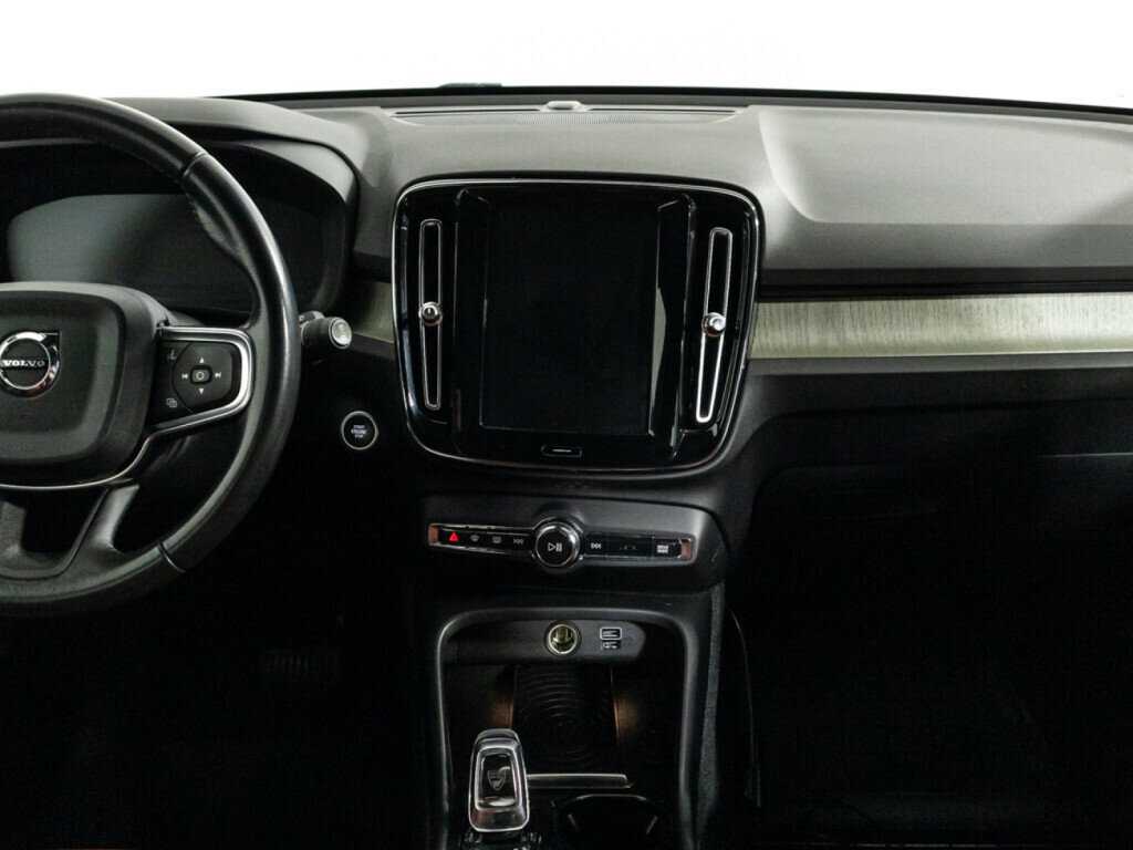 Volvo XC40 с пробегом — 2018 год. Фото: #13