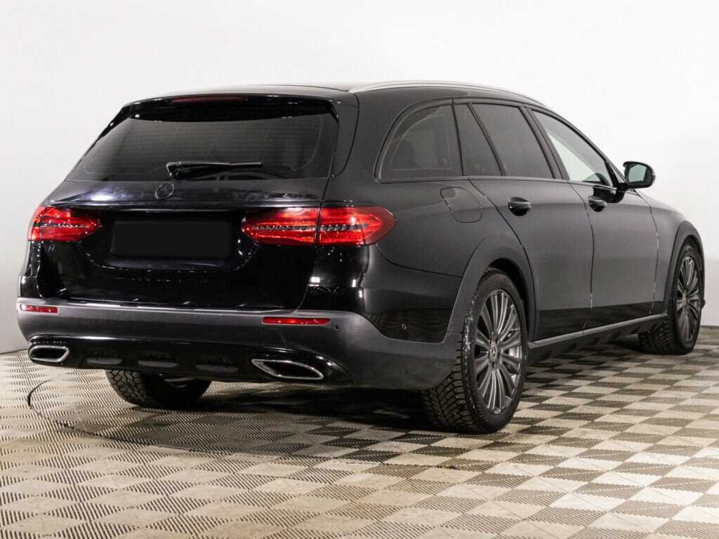 Mercedes-Benz E-Класс с пробегом — 2017 год. Фото: #4