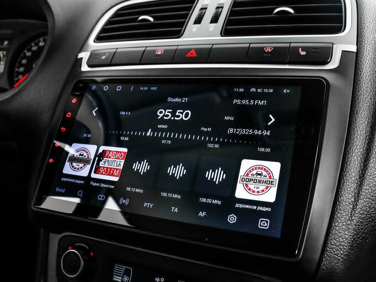 Volkswagen Polo с пробегом — 2016 год. Фото: #12