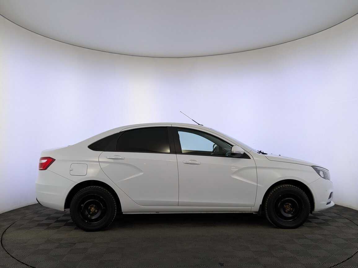 Lada (ВАЗ) Vesta с пробегом — 2016 год. Фото: #3