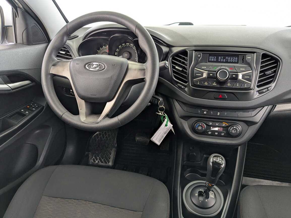 Lada (ВАЗ) Vesta с пробегом — 2016 год. Фото: #22