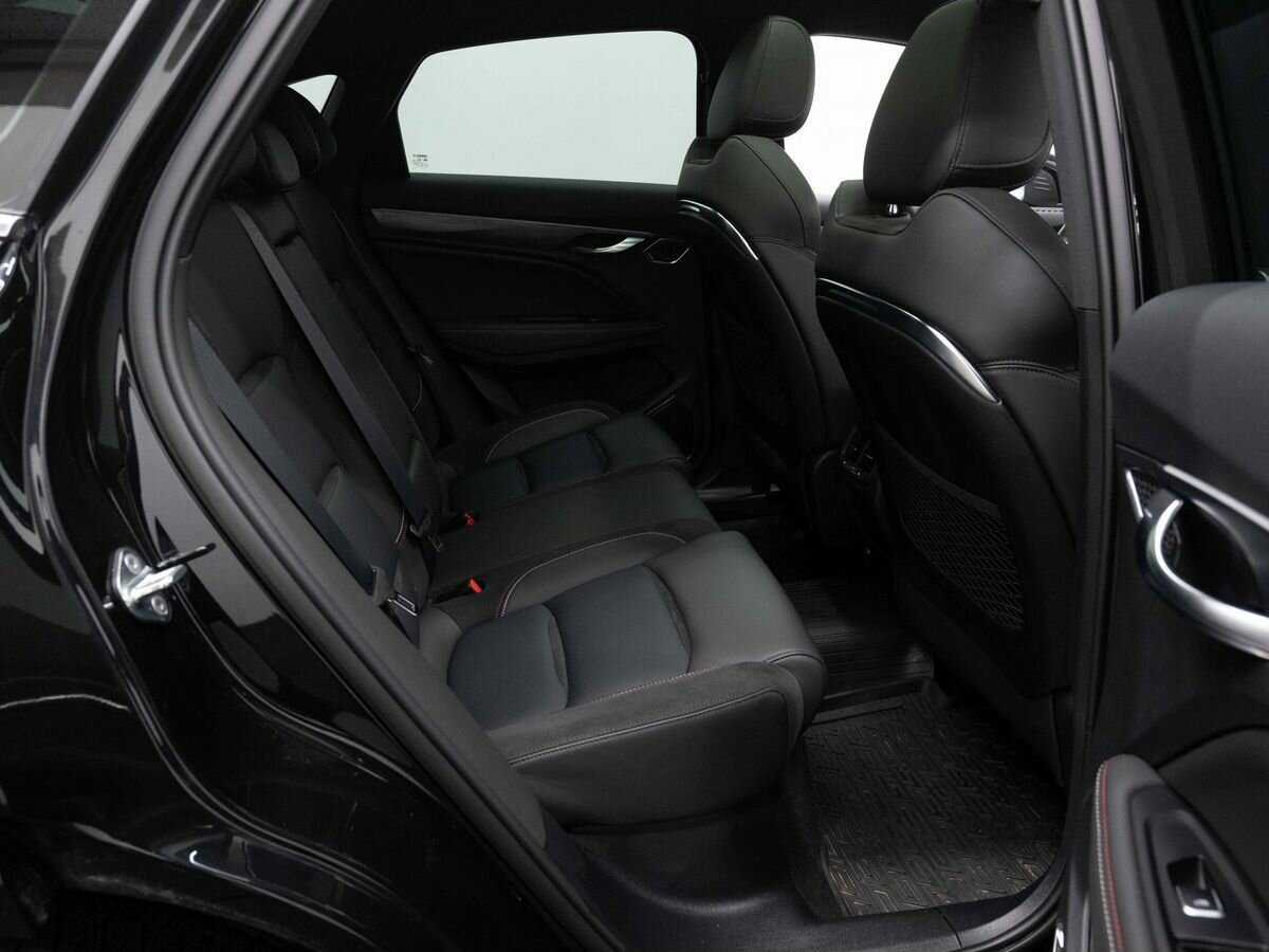 Geely Tugella с пробегом — 2023 год. Фото: #10