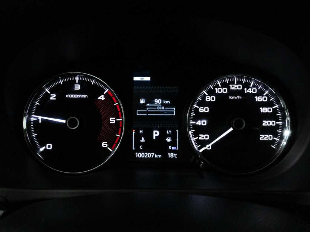 Mitsubishi Pajero Sport с пробегом — 2018 год. Фото: #11