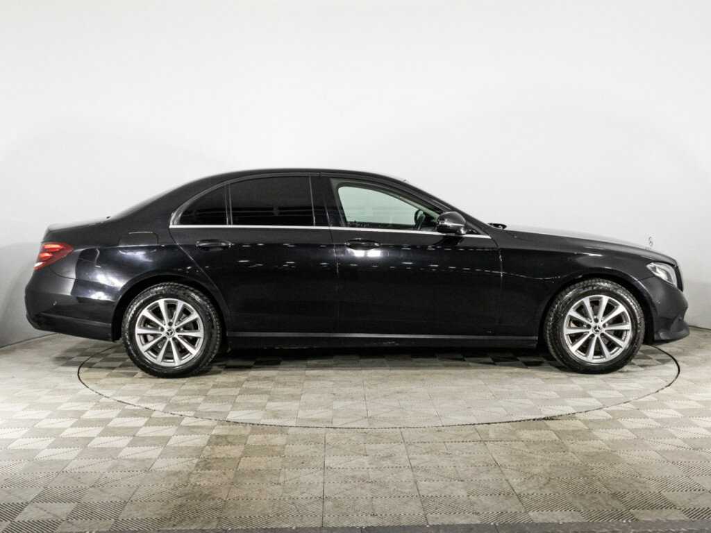 Mercedes-Benz E-Класс с пробегом — 2019 год. Фото: #3