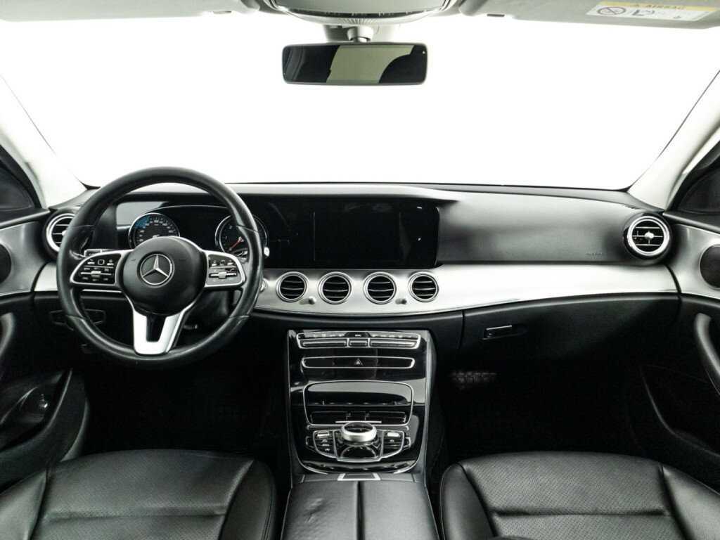 Mercedes-Benz E-Класс с пробегом — 2019 год. Фото: #12