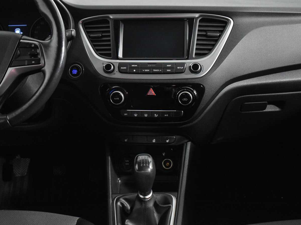 Hyundai Solaris с пробегом — 2017 год. Фото: #13