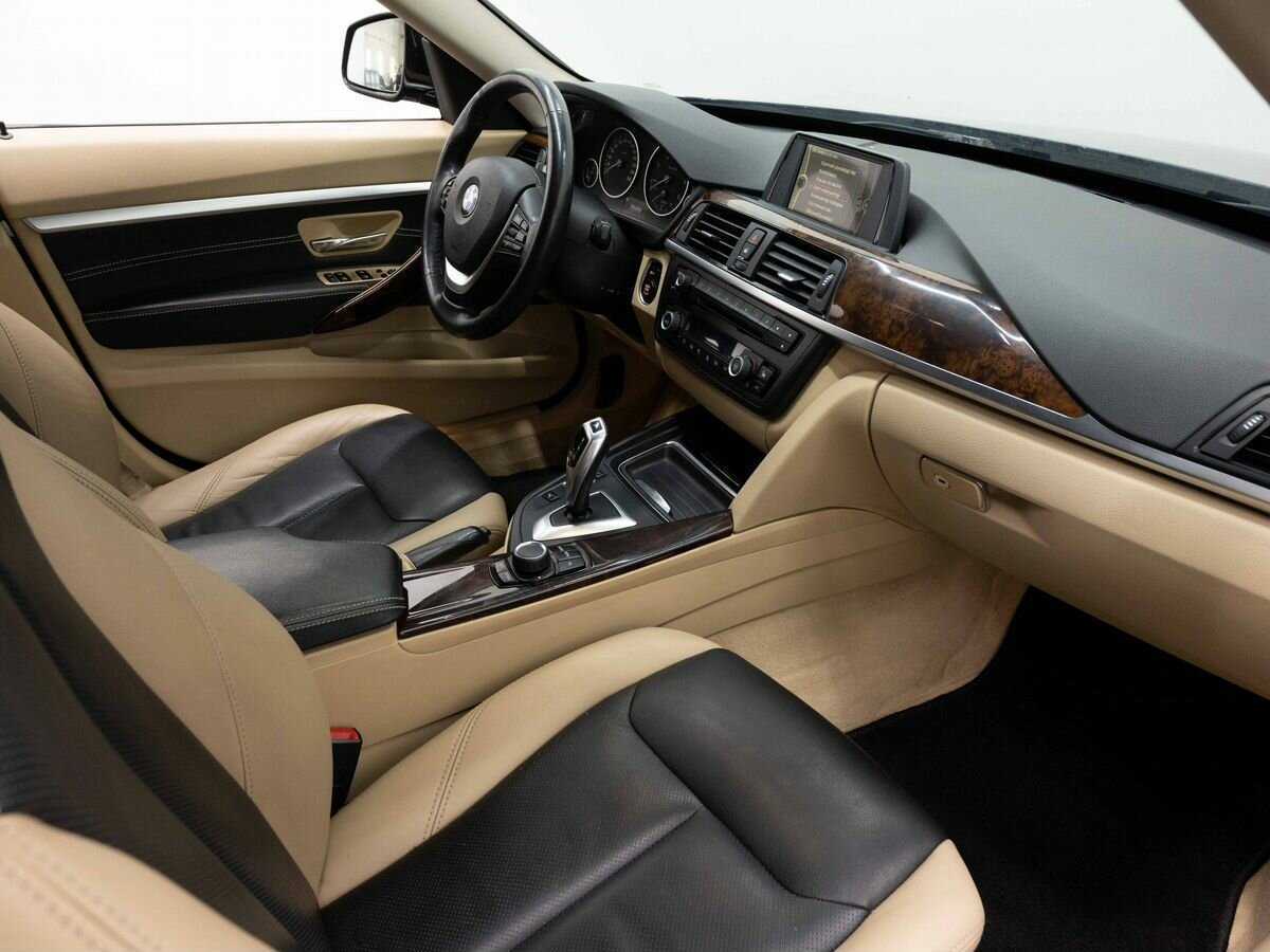 BMW 3 серии с пробегом — 2013 год. Фото: #10