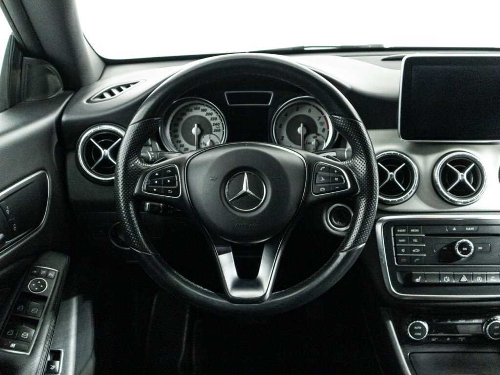Mercedes-Benz CLA с пробегом — 2015 год. Фото: #17