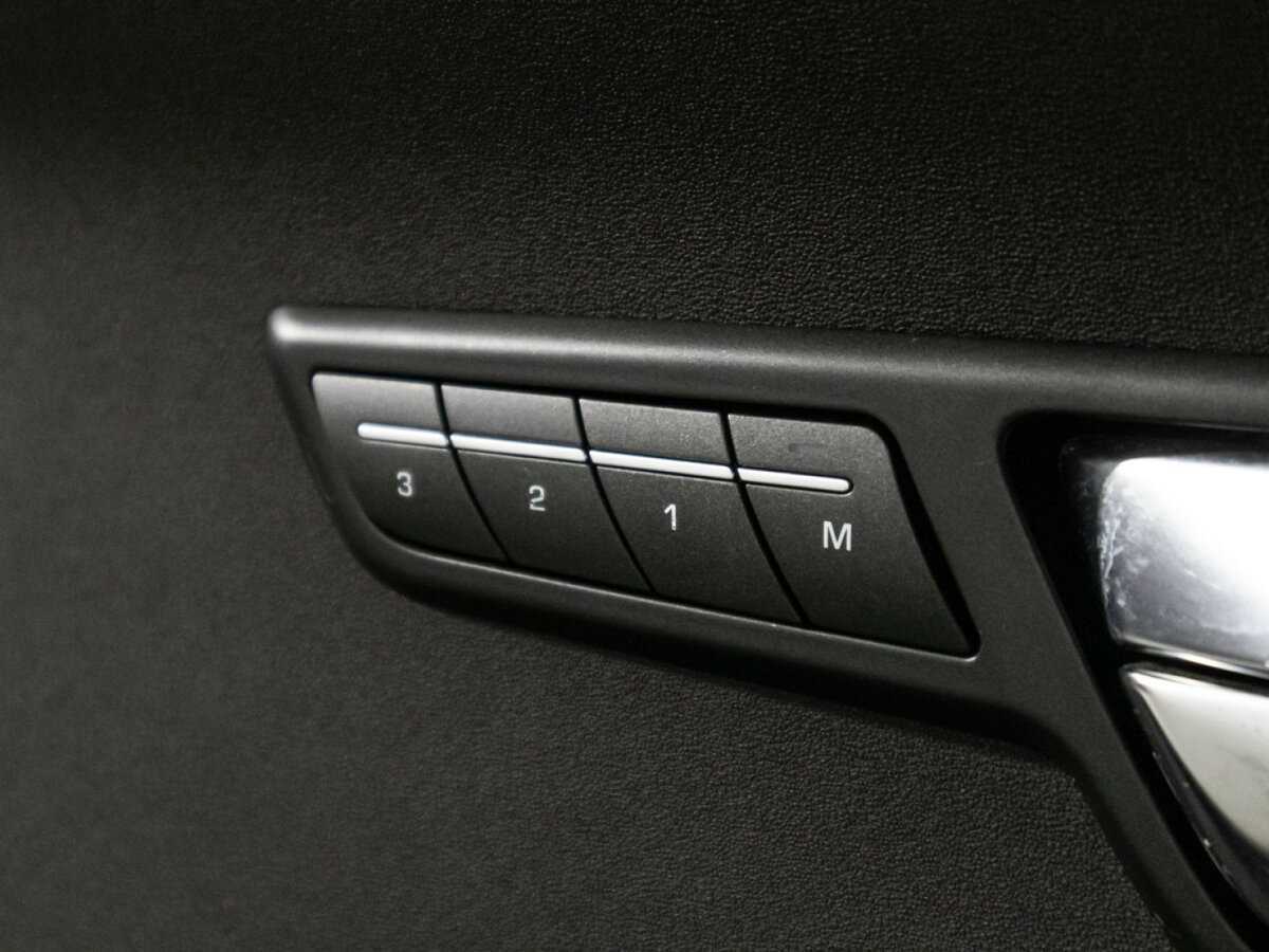 Land Rover Range Rover Evoque с пробегом — 2012 год. Фото: #16