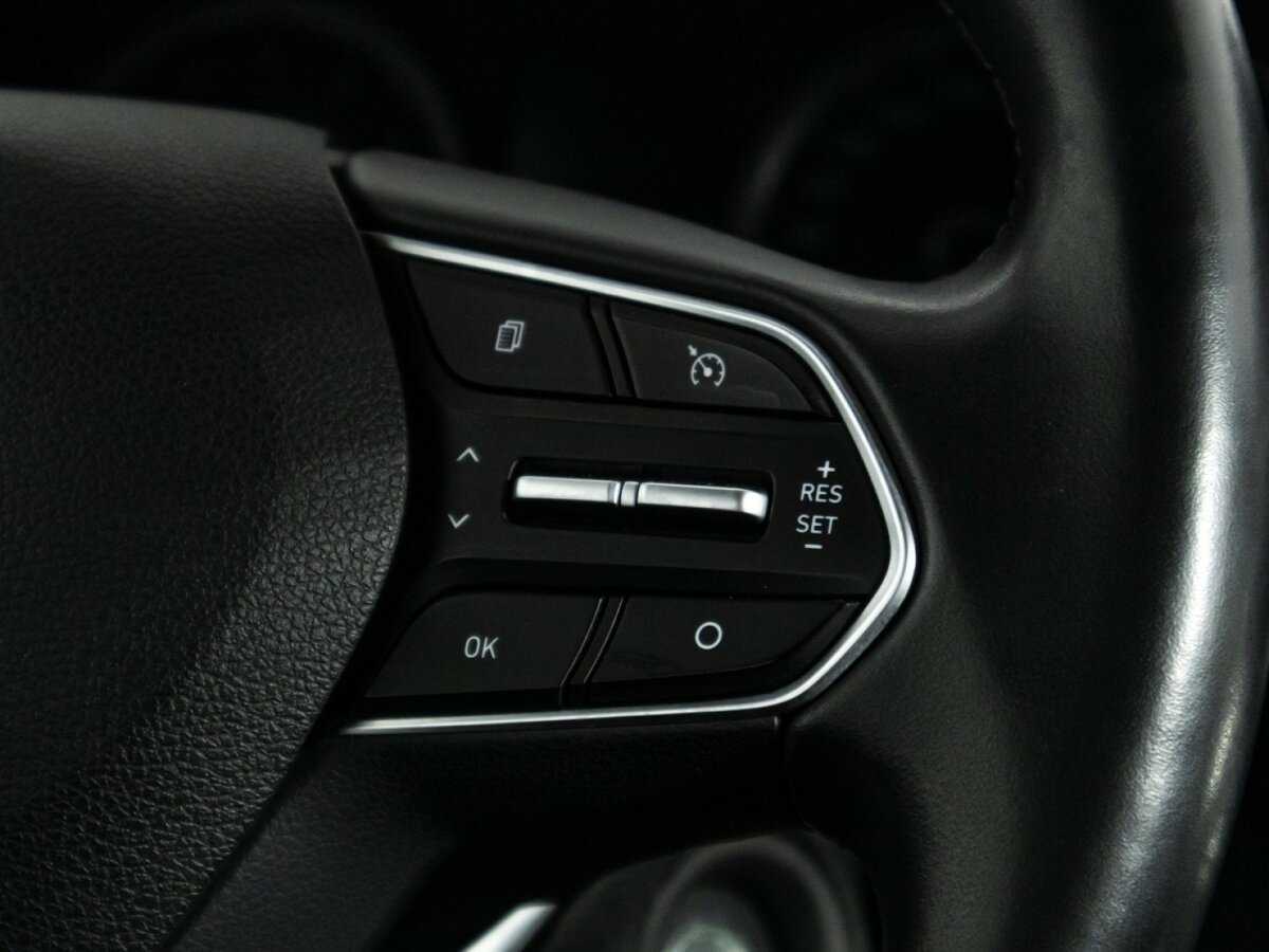 Hyundai Santa Fe с пробегом — 2019 год. Фото: #16