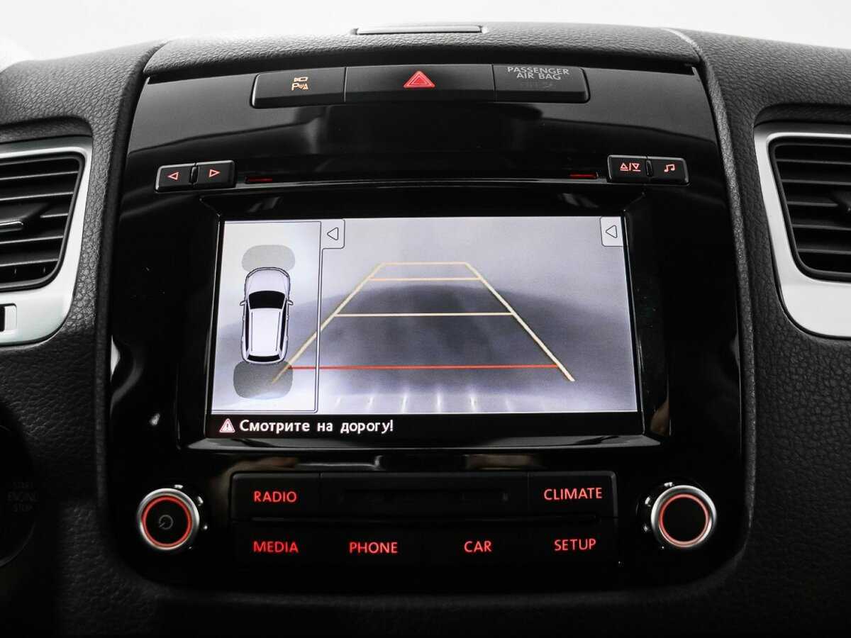 Volkswagen Touareg с пробегом — 2012 год. Фото: #16