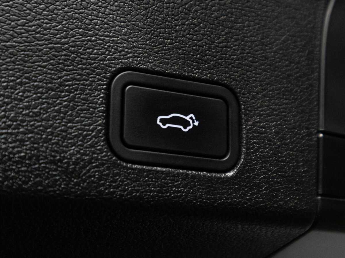 Geely Tugella с пробегом — 2023 год. Фото: #24