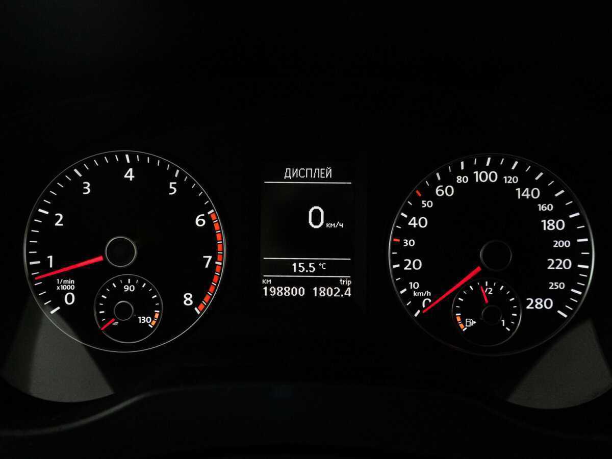 Volkswagen Jetta с пробегом — 2012 год. Фото: #11