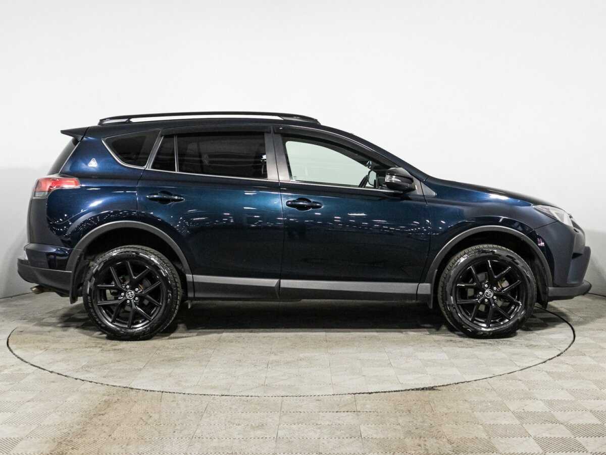 Toyota RAV4 с пробегом — 2019 год. Фото: #3