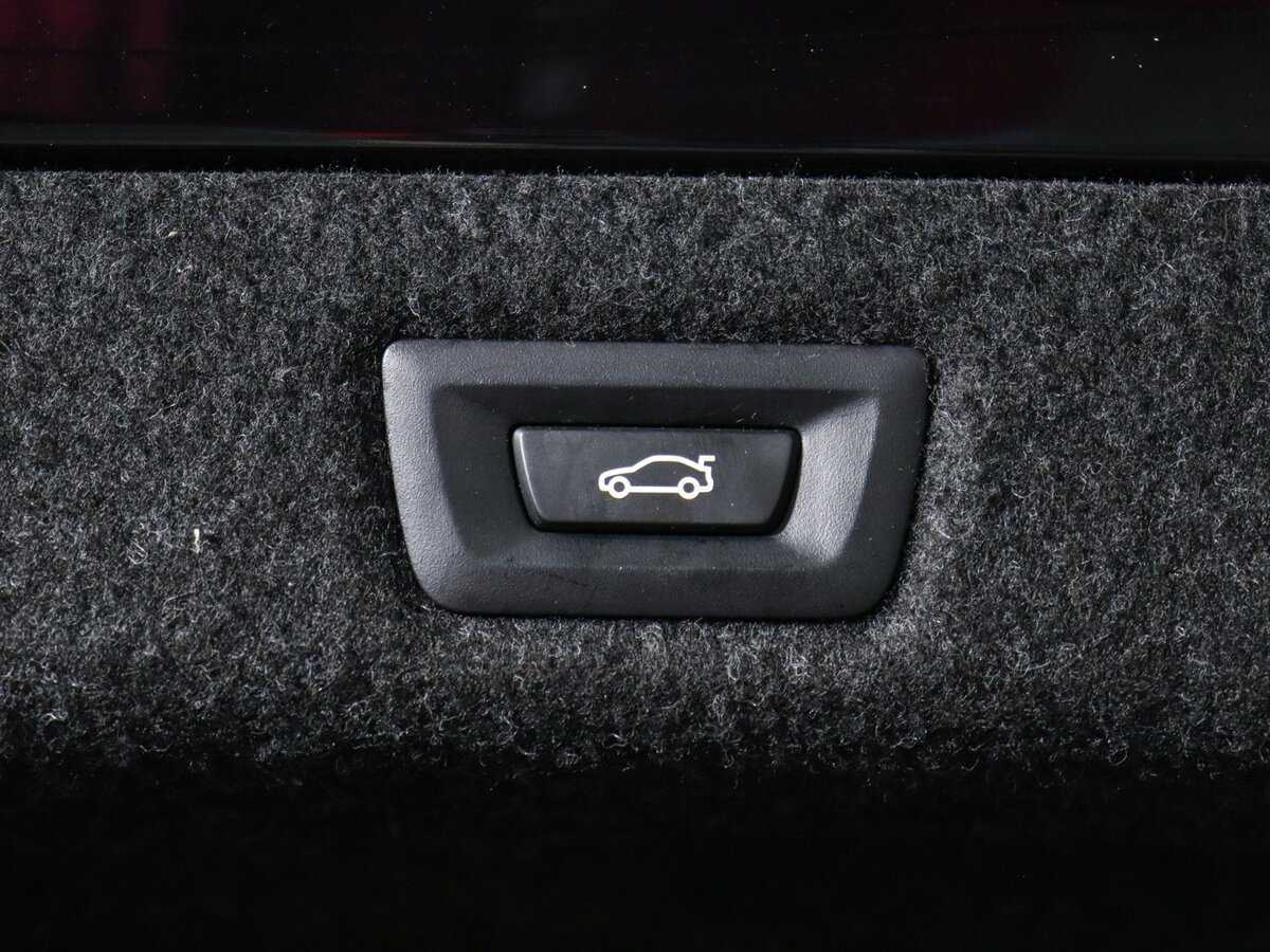 BMW 5 серии с пробегом — 2018 год. Фото: #12