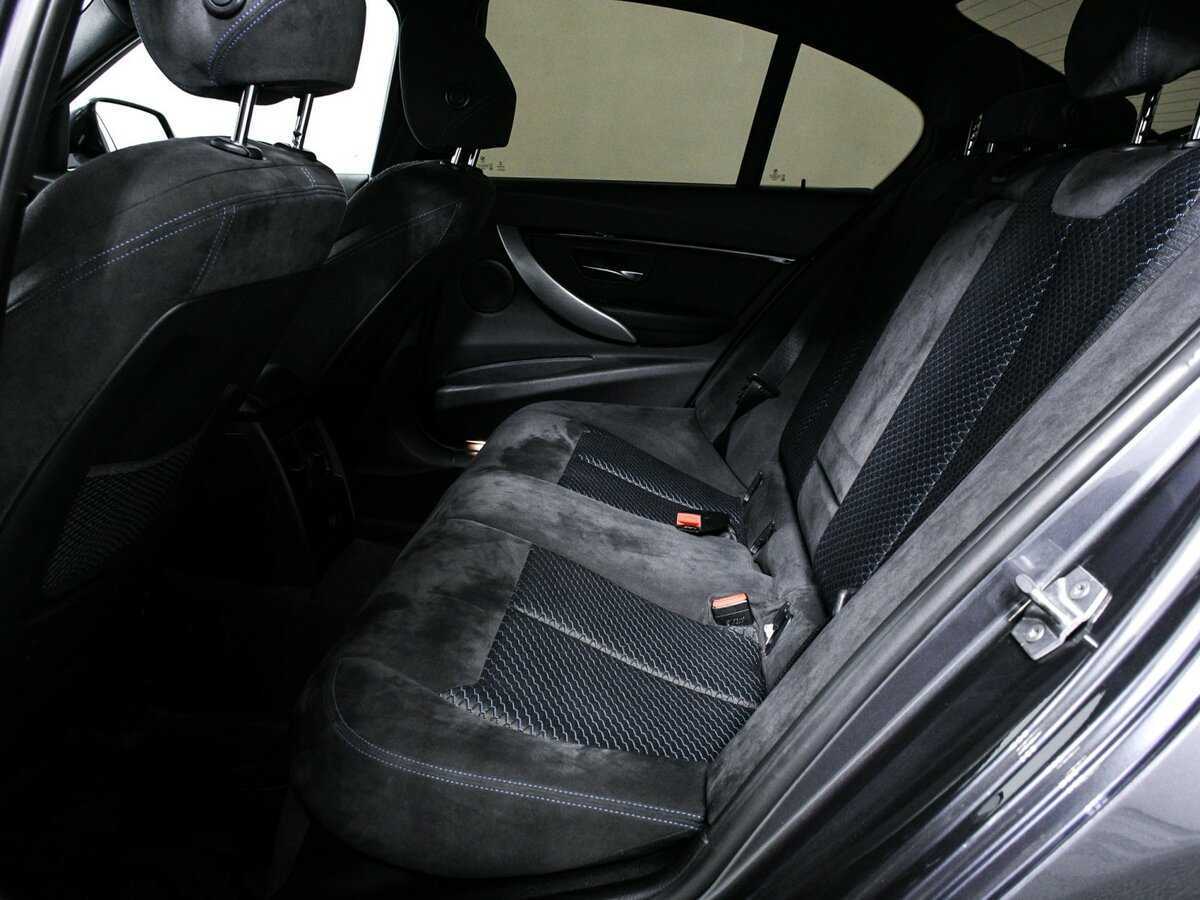 BMW 3 серии с пробегом — 2015 год. Фото: #11