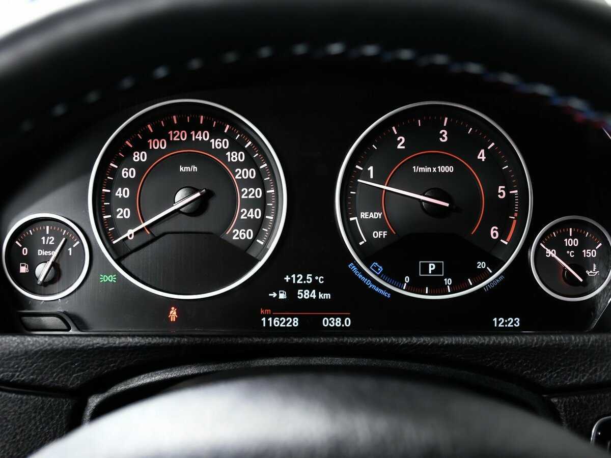 BMW 3 серии с пробегом — 2016 год. Фото: #8