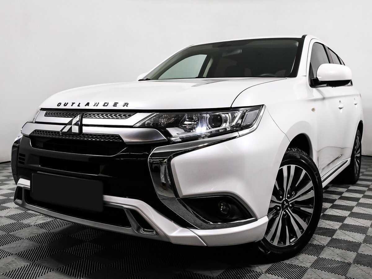 Mitsubishi Outlander с пробегом — 2022 год. Фото: #15