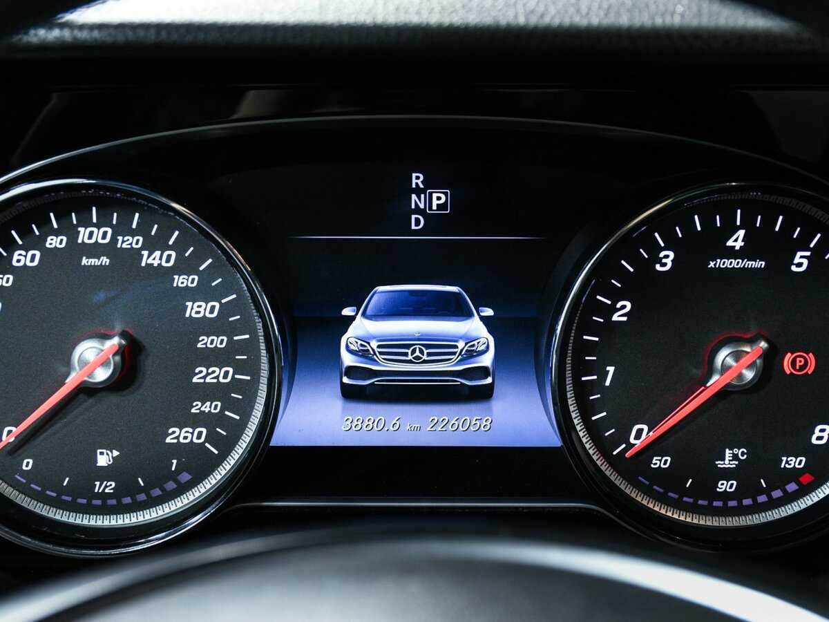 Mercedes-Benz E-Класс с пробегом — 2016 год. Фото: #7