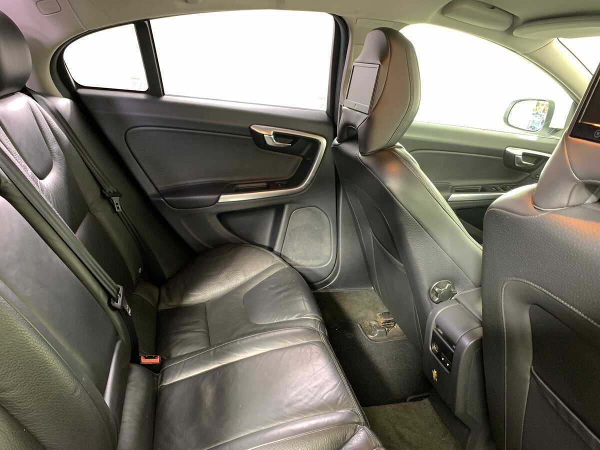 Volvo S60 с пробегом — 2013 год. Фото: #16