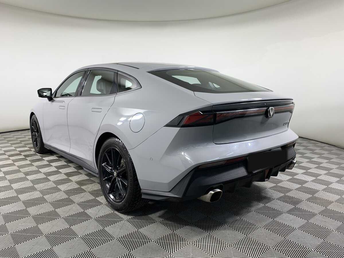 Changan UNI-V с пробегом — 2023 год. Фото: #6