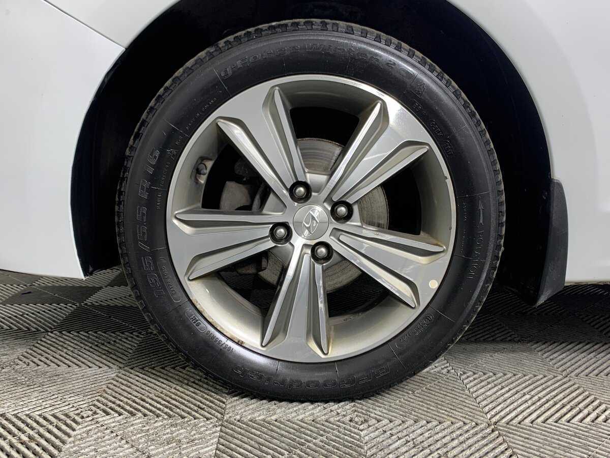 Hyundai Solaris с пробегом — 2018 год. Фото: #8