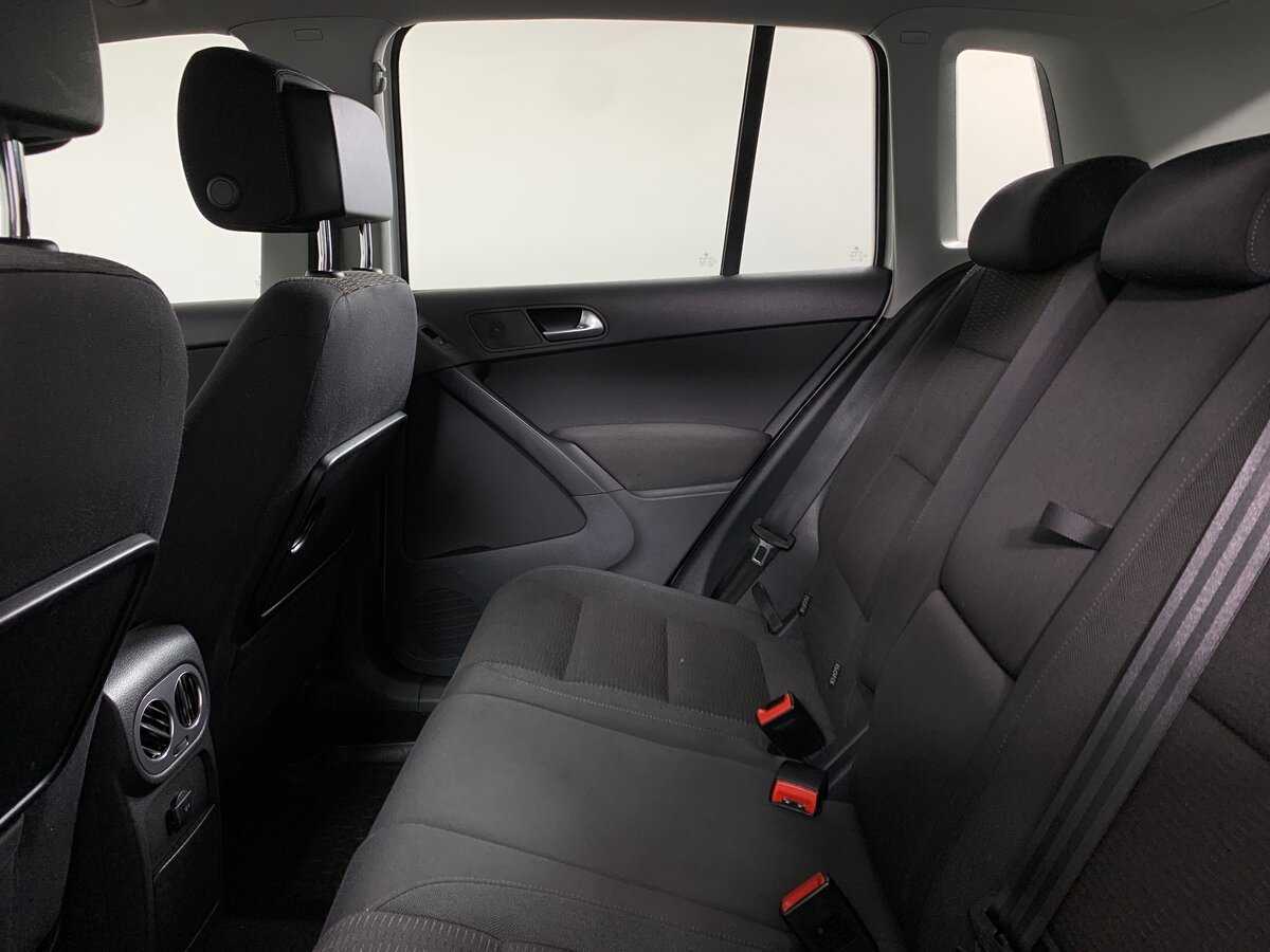 Volkswagen Tiguan с пробегом — 2015 год. Фото: #18