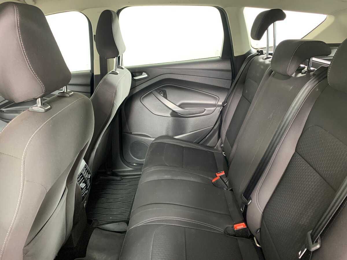 Ford Kuga с пробегом — 2019 год. Фото: #18