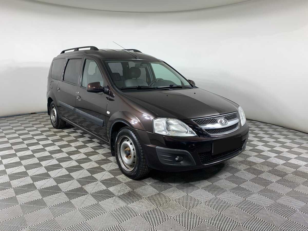 Lada (ВАЗ) Largus с пробегом — 2015 год. Фото: #2