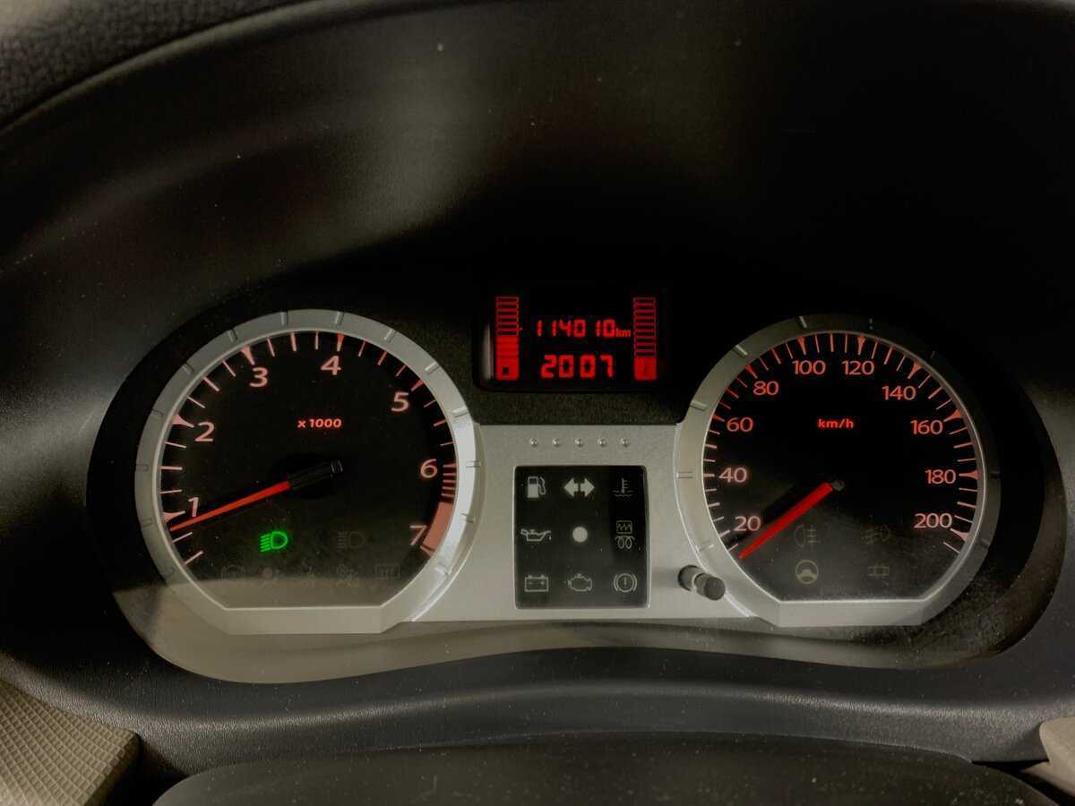 Lada (ВАЗ) Largus с пробегом — 2015 год. Фото: #14