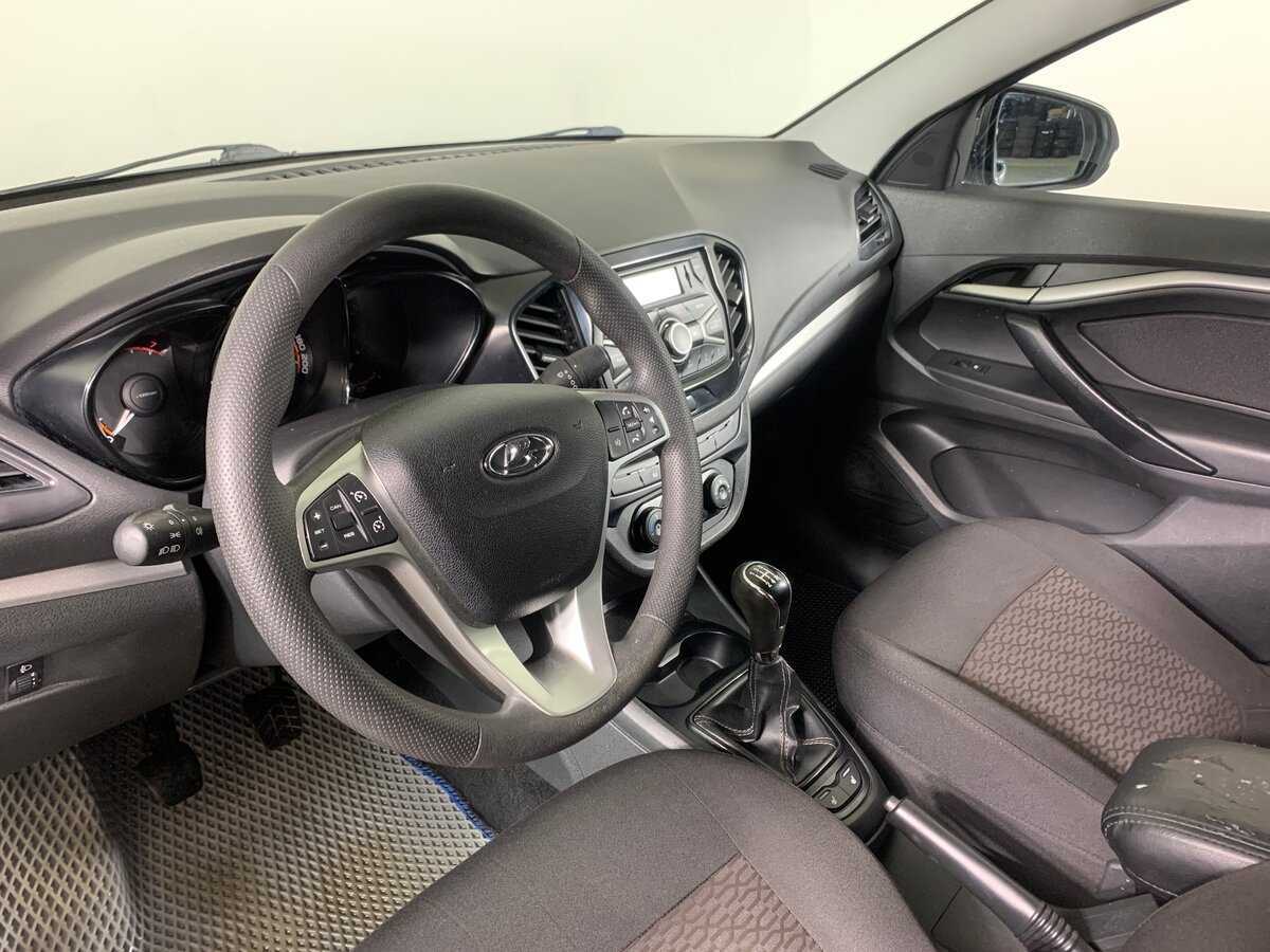 Lada (ВАЗ) Vesta с пробегом — 2019 год. Фото: #11