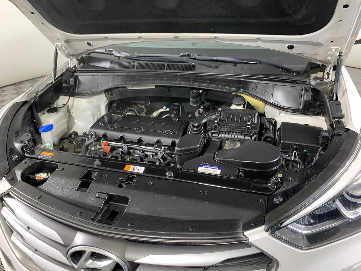 Hyundai Santa Fe с пробегом — 2017 год. Фото: #10