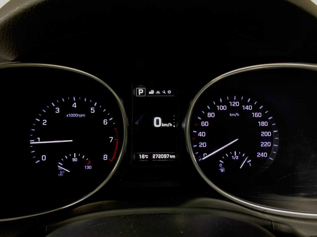 Hyundai Santa Fe с пробегом — 2017 год. Фото: #14