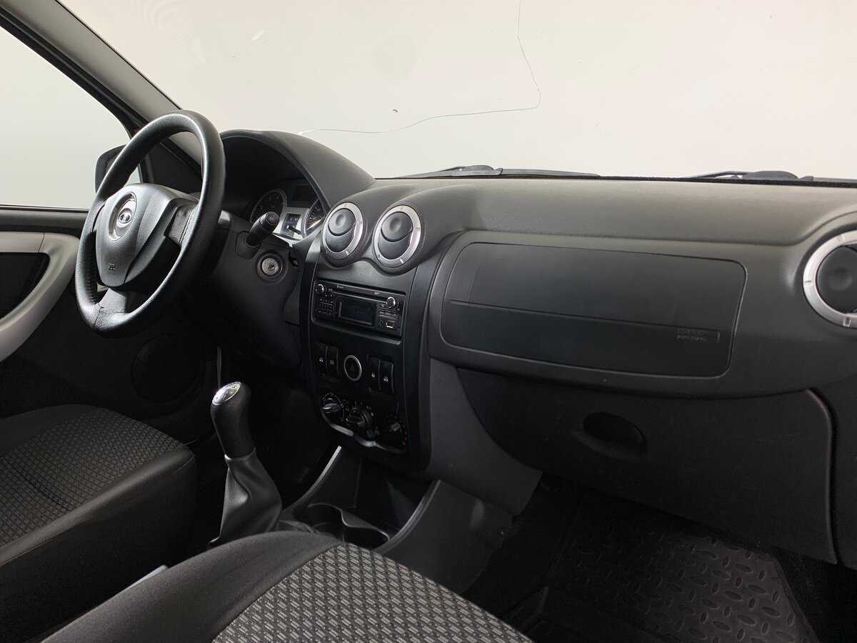 Lada (ВАЗ) Largus с пробегом — 2016 год. Фото: #12