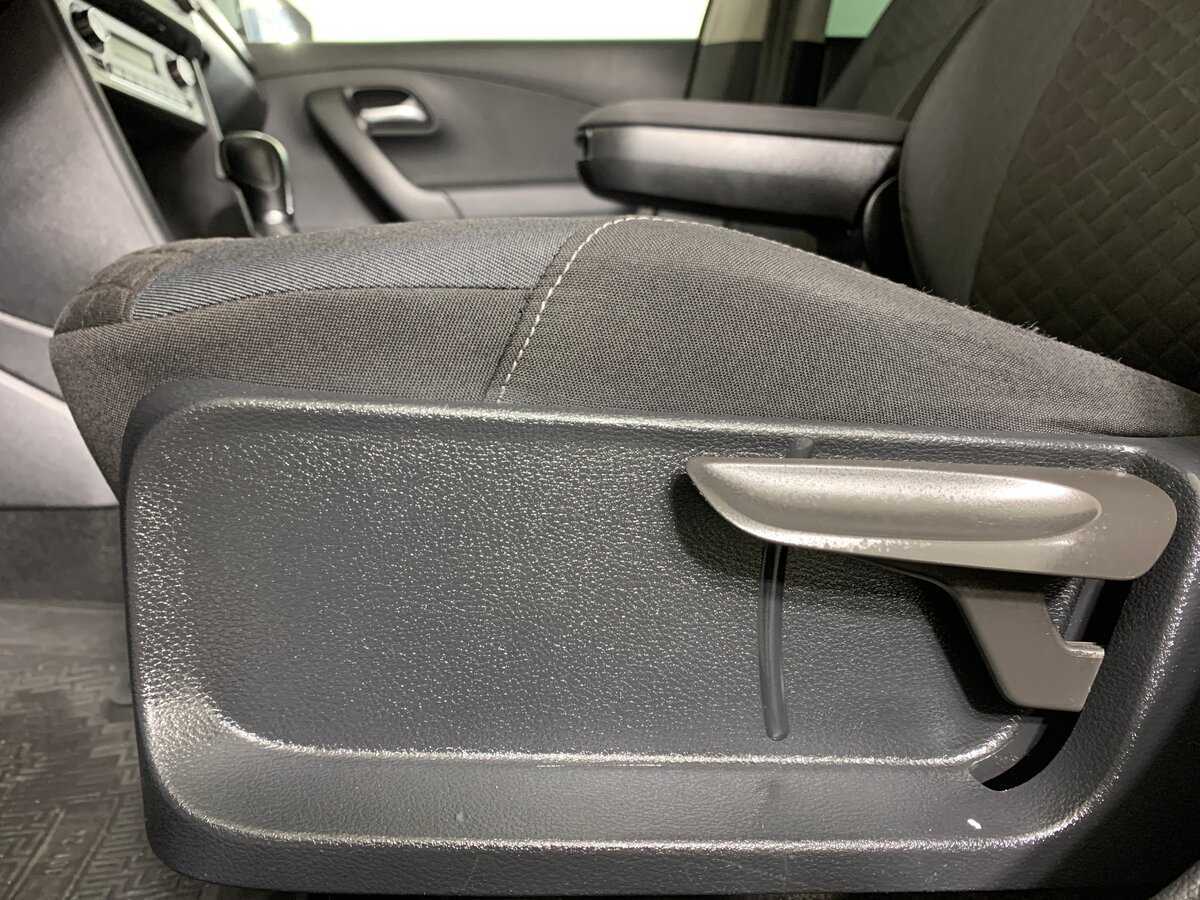 Volkswagen Polo с пробегом — 2018 год. Фото: #16